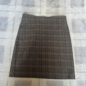 Dynamite Checkered Mini Skirt in beige/grey